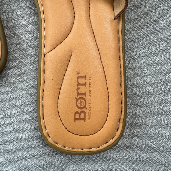 BORN HAND CRAFTED SOFT GENUINE LEATHER SANDAL BEIGE/TAN GREAT CONDITION - Picture 3 of 5